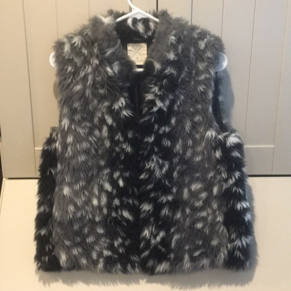 Pins & Needles Jackets & Blazers - Urban Outfitters, Pins and Needles Faux Fur Vest Pins & Needles Jackets & Blazers - Urban Outfitters, Pins and Needles Faux Fur Vest